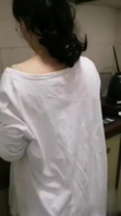 忍不住在厨房操了后妈！麻麻做饭时被狗儿摸奶摸屁股后直接后入肥臀强装镇