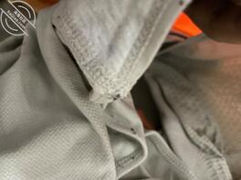 丈母娘洗完澡偷偷拿她内裤撸起来1