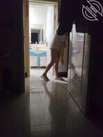 小胖原创3.深夜偷拍妈妈洗逼，真是激动地心，颤抖的手0