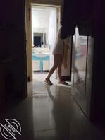 小胖原创3.深夜偷拍妈妈洗逼，真是激动地心，颤抖的手1