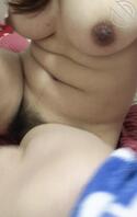 露阴癖大奶子骚货，喜欢把逼掰开让人随意拍视频1