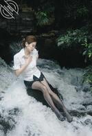 湖边戏水2
