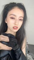 骚女儿裴佳欣的淫荡表情，给她找个大鸡巴爸爸泄泄火1