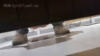偷拍女朋友