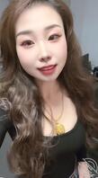 骚妈又穿这么暴露的衣服 真是骚比一个1