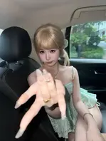 抖音隐藏级颜值天花板“小屁大王”/“屁小六”，老牌艺术家专攻擦边赛道！日常分享全是“不经意”的暴击，纯欲脸+短小精悍的完整度，看完只想说：就这？再来点！0