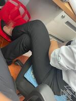 办公室女同事美腿