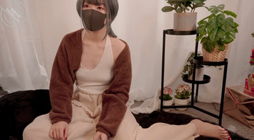 乖乖姐姐玩脱衣游戏玩湿了...2