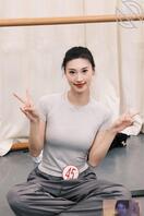 演员，民族大学研究生0