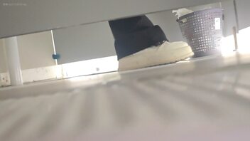 都是大一学生。