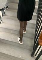 绝逼真实!商场吃完饭实在忍不住了在安全楼道里戴刺的狼牙套操妹妹中途被人偷1