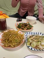 听大家的，给妈妈灌酒找机会