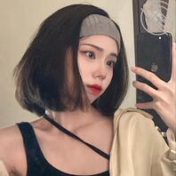 反差高中母狗，穿着校服就是干，又紧又爱喷水