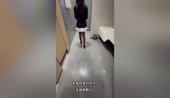 我知道你骚一见面没想到这么骚