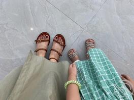 那就露一下逼逼吧