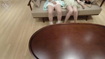（107）原创视频 带着老婆和她闺蜜一起，约上大哥，来一个4人狂欢（上）