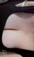绿母分享妈妈的大奶子和内裤，求大家锐评我妈颜值身材不玻璃心1