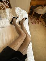 内射灰色电波丝袜骚老婆，一直喊“使劲操我，爽死了”0