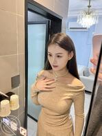 兼职车模的学生妹子  私生活自拍