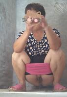 公厕毛少老骚笔1