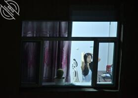 偷拍对楼小少妇（2）0