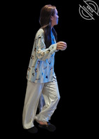 原创厕拍 一直盯着帅哥看的小姐姐