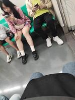 地铁白腿2