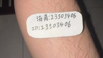 原创(110)老妈干不成就跟兄弟一起3p店里的服务员大姐