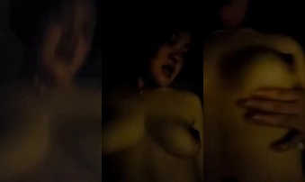 露脸的 风骚女子