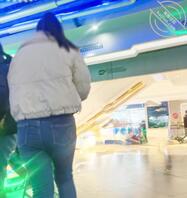 闲着没事拍几个美女给兄弟们欣赏下！2