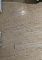 骚妈就喜欢穿内衣在家乱走，视频分前两段