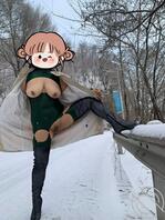 露出的熟女老骚逼1