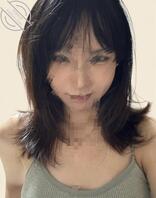 骚女友的自拍照配屁股看上骚脸的可以评论0