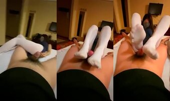 舞蹈白丝足交