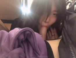 和丰满大屁股熟女阿姨偷情，大鸡巴拔出来就自己破不急待的用肥臀磨大鸡巴