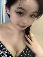忽悠台球厅精神小妹穿她妈妈的短丝袜足交
评论羞辱送出她的原味丝袜2