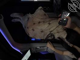 教师人妻弯腰胸部全部暴露2