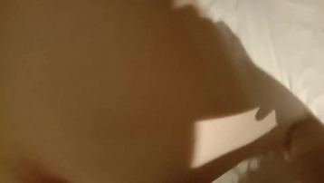 新疆维族女孩