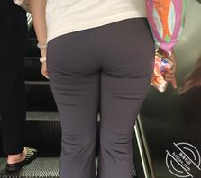 少妇的紧身裤