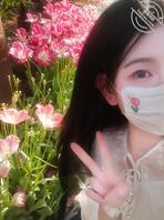 如果我这个骚货主动奉上照片请你评价你会满足我这个骚货吗?1