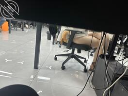 今日对面同事穿搭1