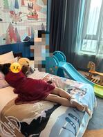 正在和姐过性福的二人假期中勿急