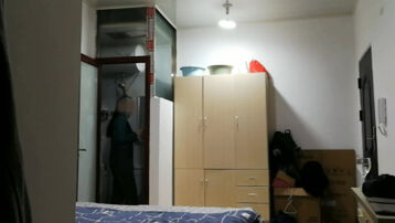 熟人偷情&ldquo;我的肉棒大还是你老公的大，被我操的爽不爽？&rdquo;