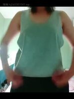 给老婆以前买的衣服