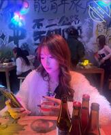 【原创】去KTV把姐姐给灌醉，顺其自然就强奸，他妈的，一直喊着她老公1