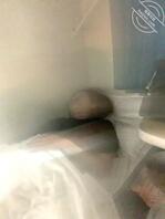 天热了 火车卧铺裙底走光偷拍