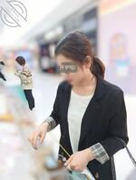 弟媳在车里被我又亲又摸内裤都搞湿了，可惜当时太猴急没让操1