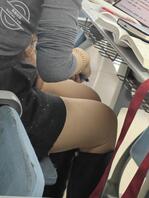 【偷拍】偷拍回归，教室里的眼镜丝袜长腿母狗，女大学生最骚了2