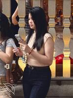 这个女的真不错1