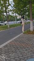 这么薄透的衣服跟不穿有什么区别呢1